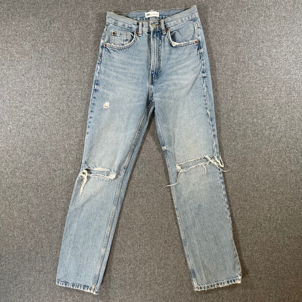 Zara High Waisted Straight Leg Jeans Light Wash Ripped Distressed Blue Size 2